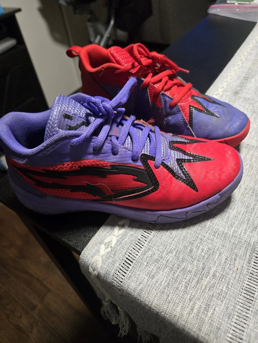 PUMA Scoot Zeros 'Pred' Basketball Shoes, Kids SIZE 3C, Purple & Red